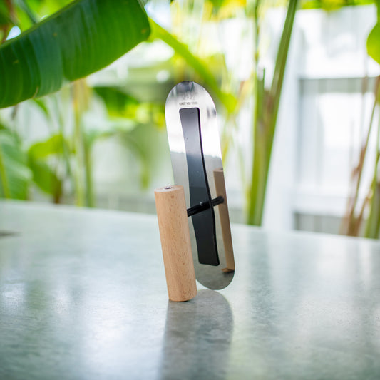 Oval trowel